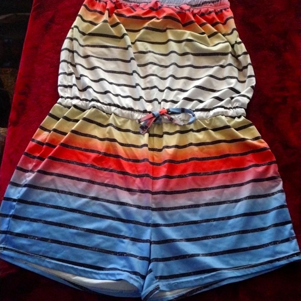 Strapless shortsuit